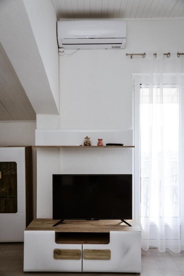 Iker Apartments Тиват Экстерьер фото